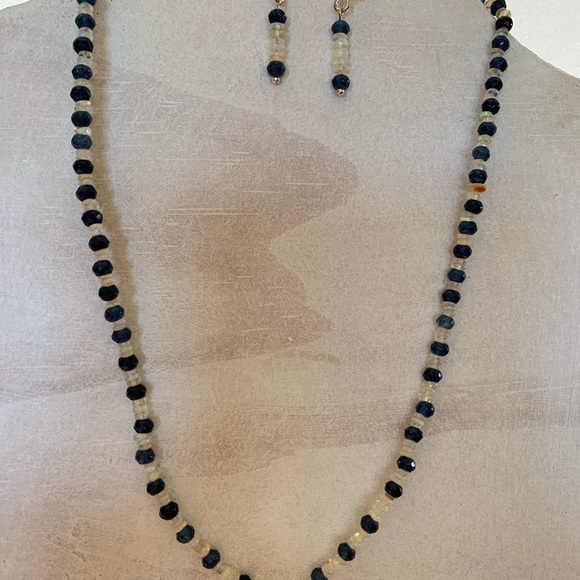 Kyanite And Fire Opals Necklace & earrings - Picture 2 of 8